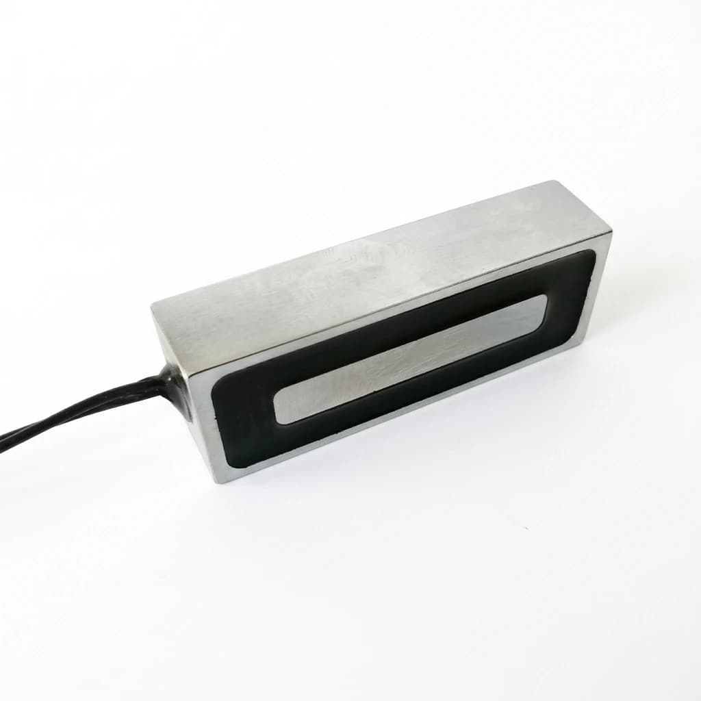 DC power lead routing and connector termination options